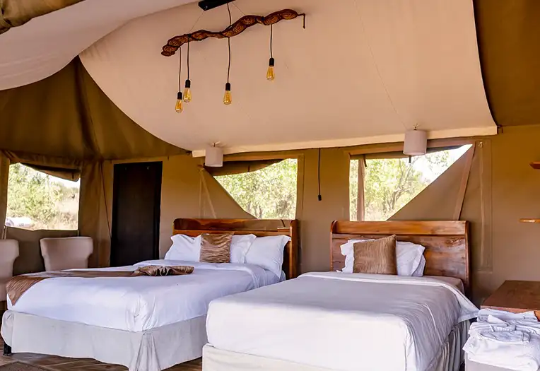 Baobab Central Serengeti Camp dining