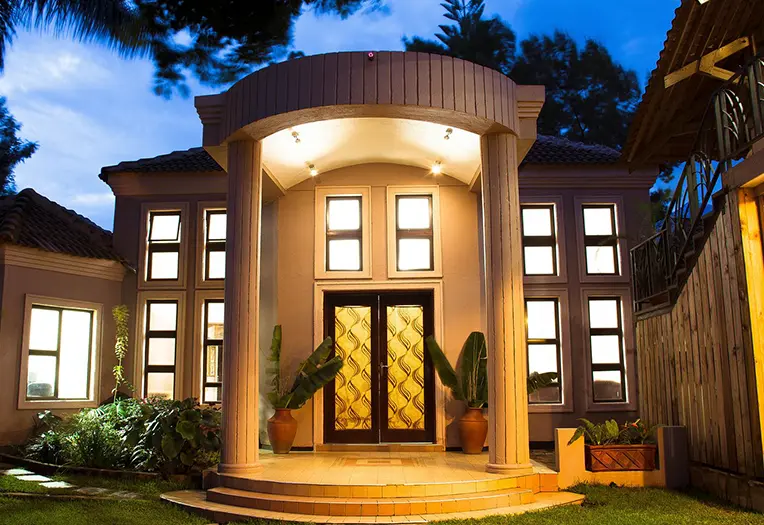 Zawadi House restaurant garden