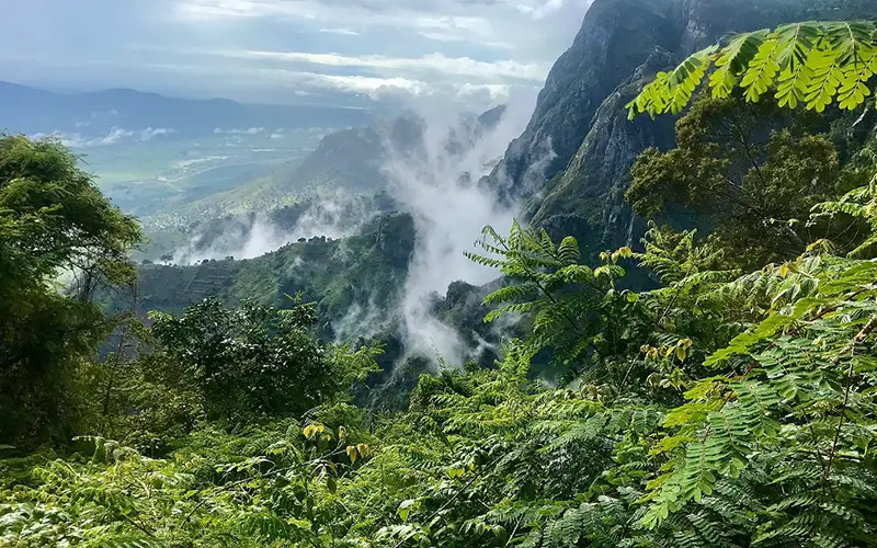 Cliffs and escarpment edge at Mtae village